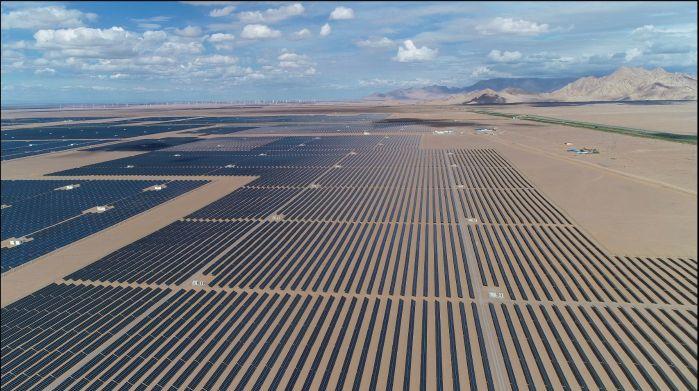 500MW photovoltaic power station in Golmud, Qinghai Province